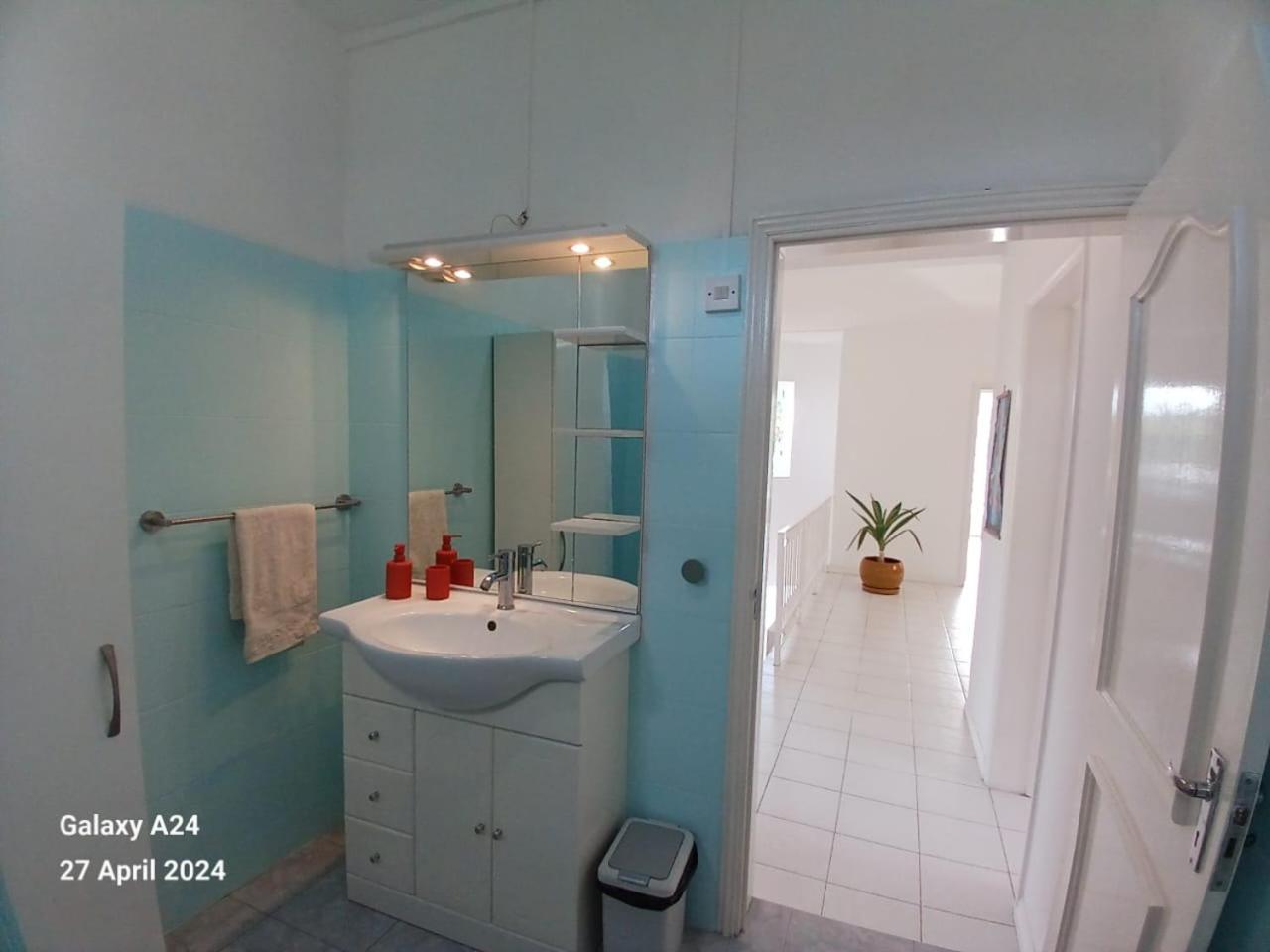 Appartement The Coral House à Rivière Noire Extérieur photo