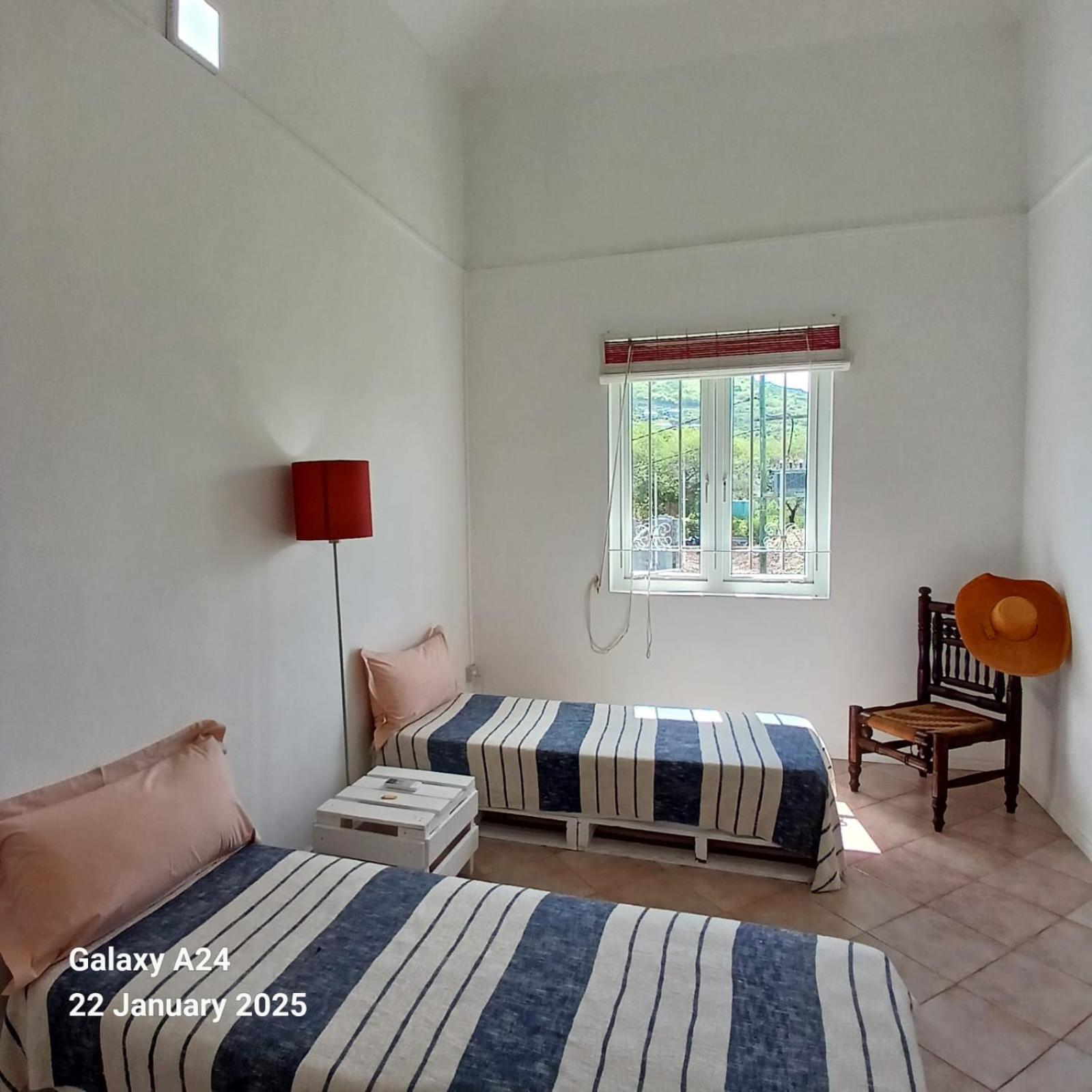 Appartement The Coral House à Rivière Noire Extérieur photo